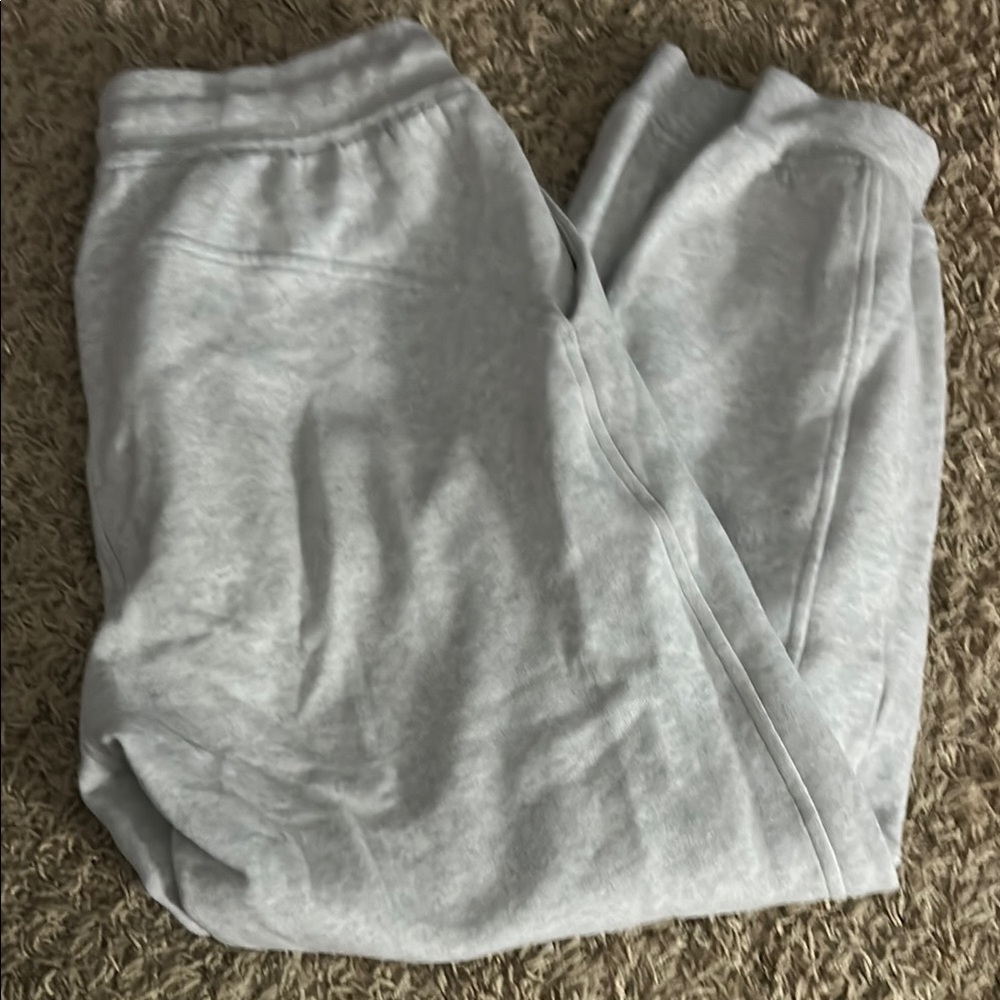 Lululemon Relaxed fit Scuba Sweatpants Jogger
